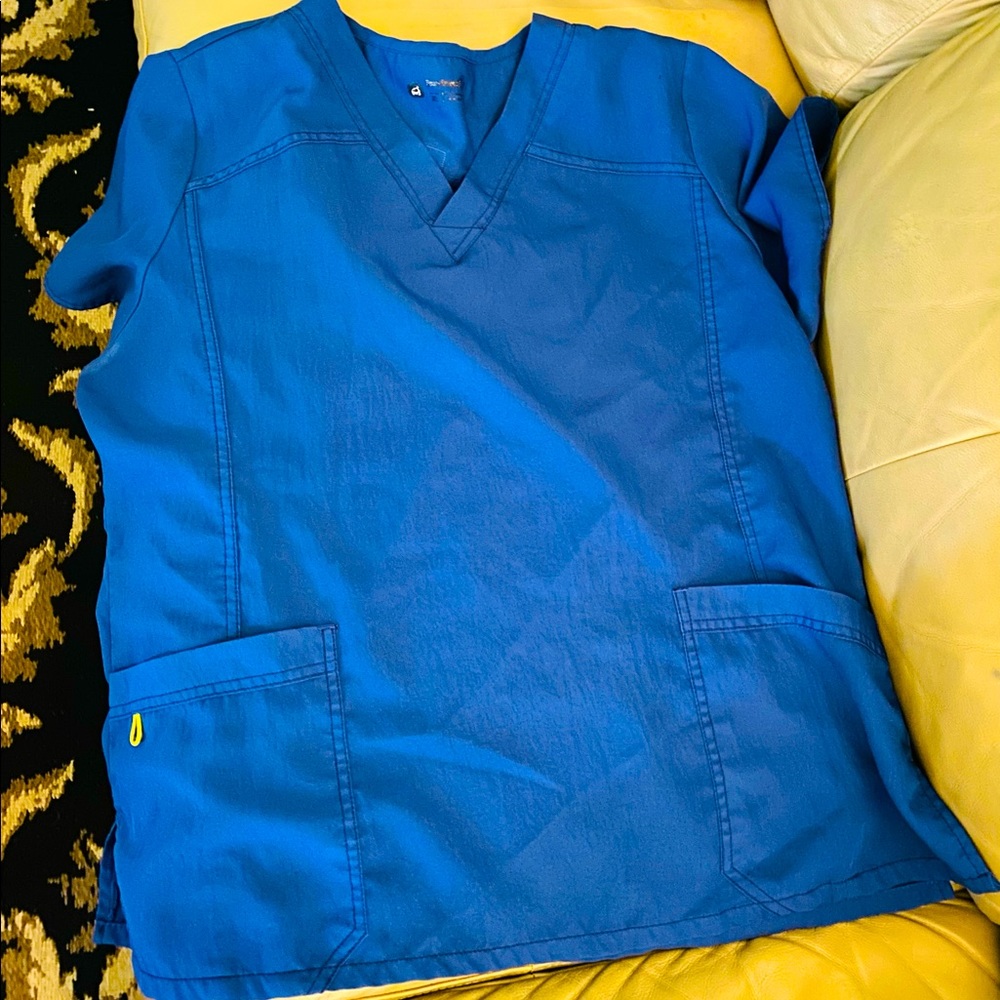 Scrub top